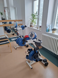 Rehabilitačn&iacute; př&iacute;stroj Motomed